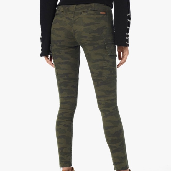 Joe’s jeans. These are amazinggggg. - Picture 2 of 4